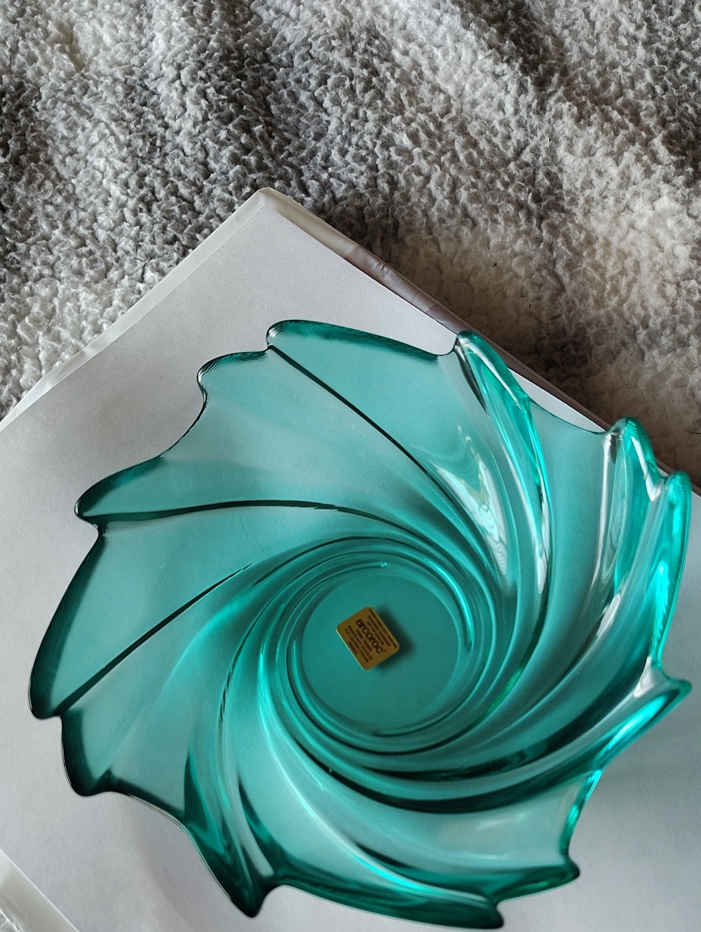 Vintage French Arcoroc Amazone Glass Bowl